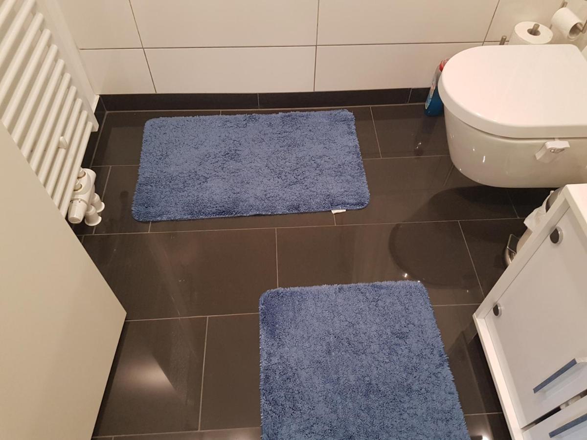 Zimmer mit eigenem Bad in Märchenstadt! Heidelberg Exterior foto