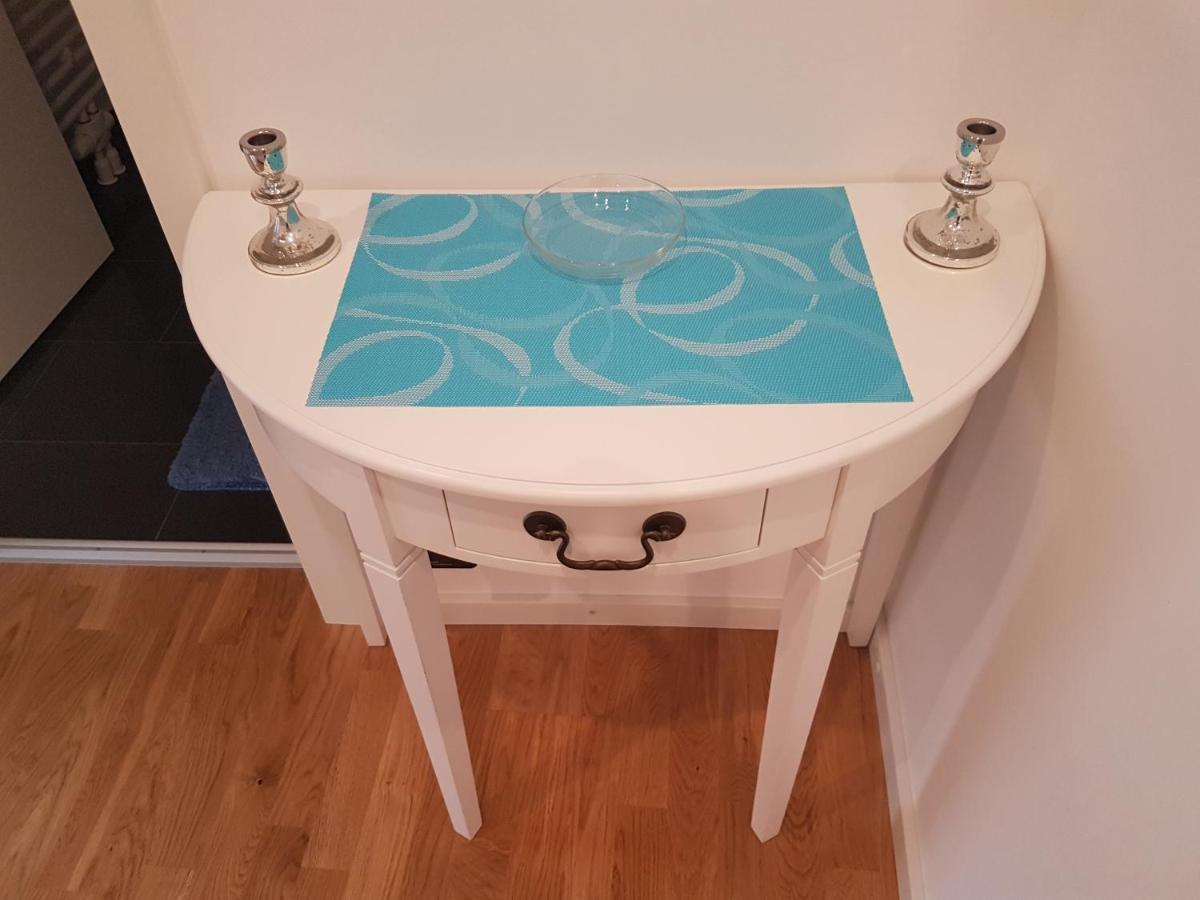 Zimmer mit eigenem Bad in Märchenstadt! Heidelberg Exterior foto